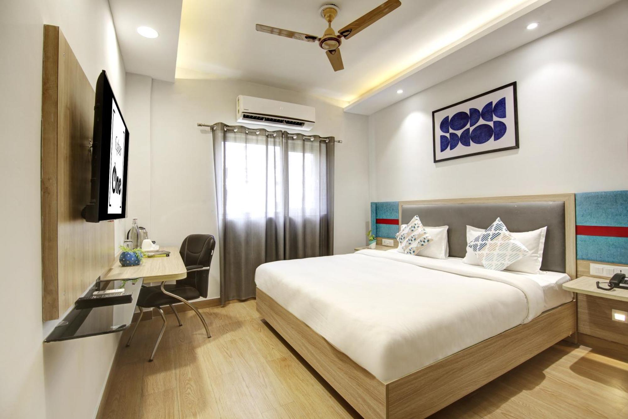Flxho Cyber One - Hotel And Banquet Cyber City Gurgaon Exterior foto