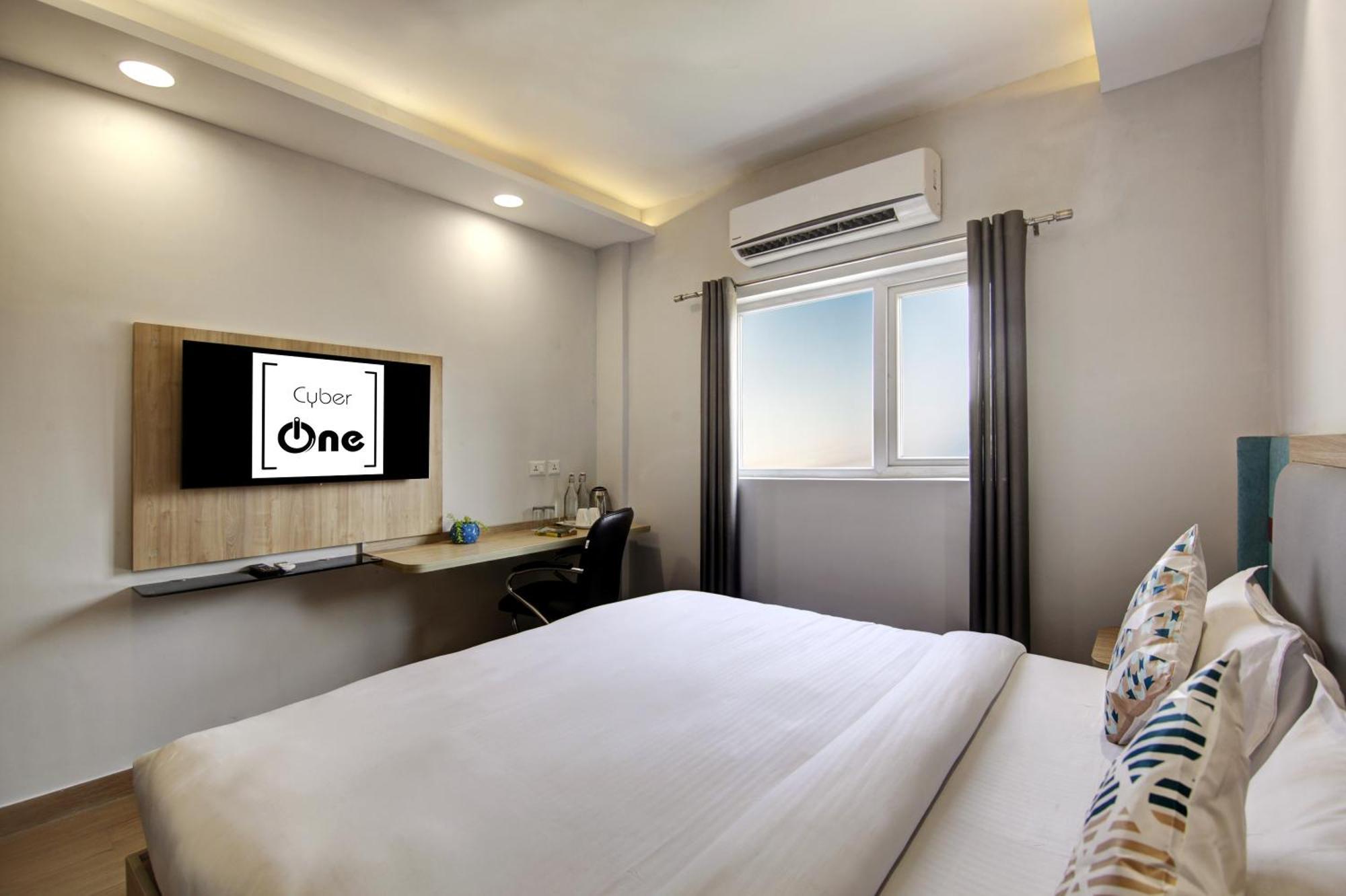 Flxho Cyber One - Hotel And Banquet Cyber City Gurgaon Exterior foto