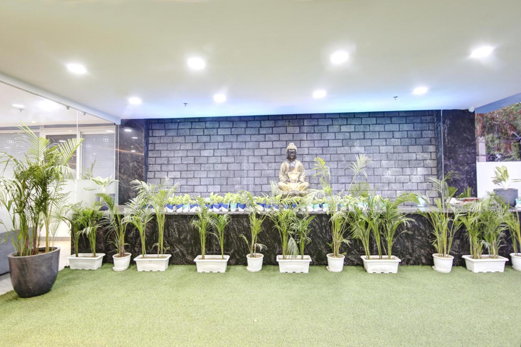 Flxho Cyber One - Hotel And Banquet Cyber City Gurgaon Exterior foto