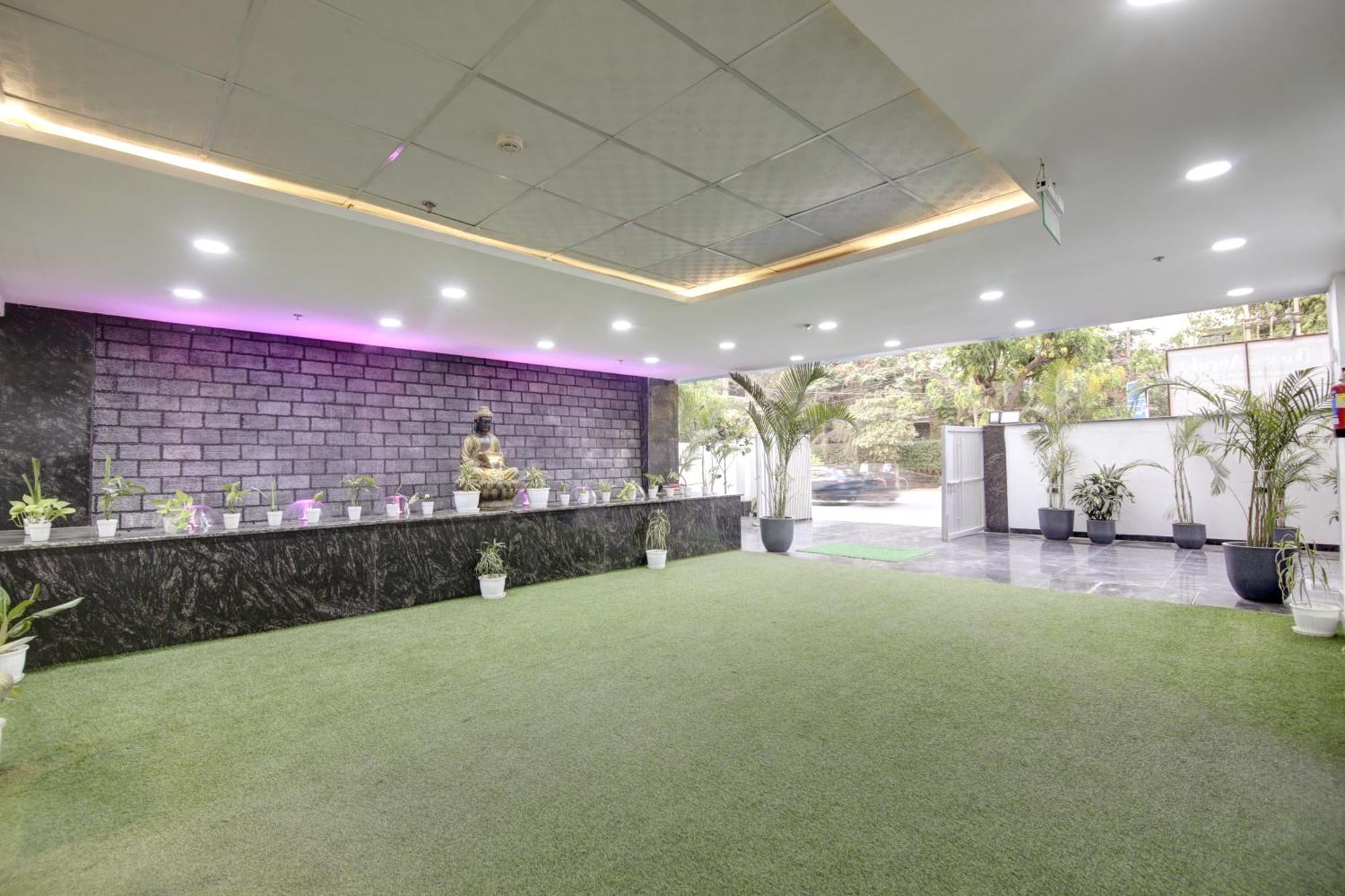 Flxho Cyber One - Hotel And Banquet Cyber City Gurgaon Exterior foto